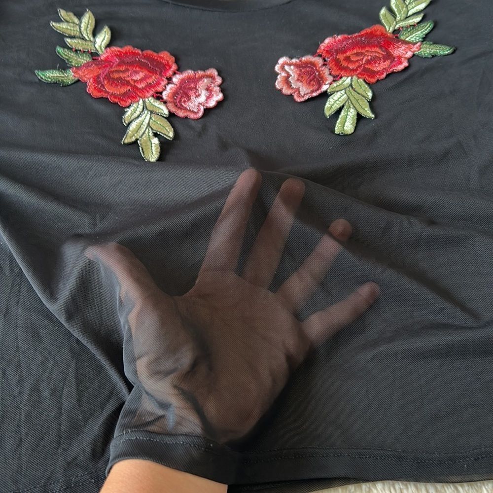Black mesh rose embroidered shirt size small - Picture 9 of 16